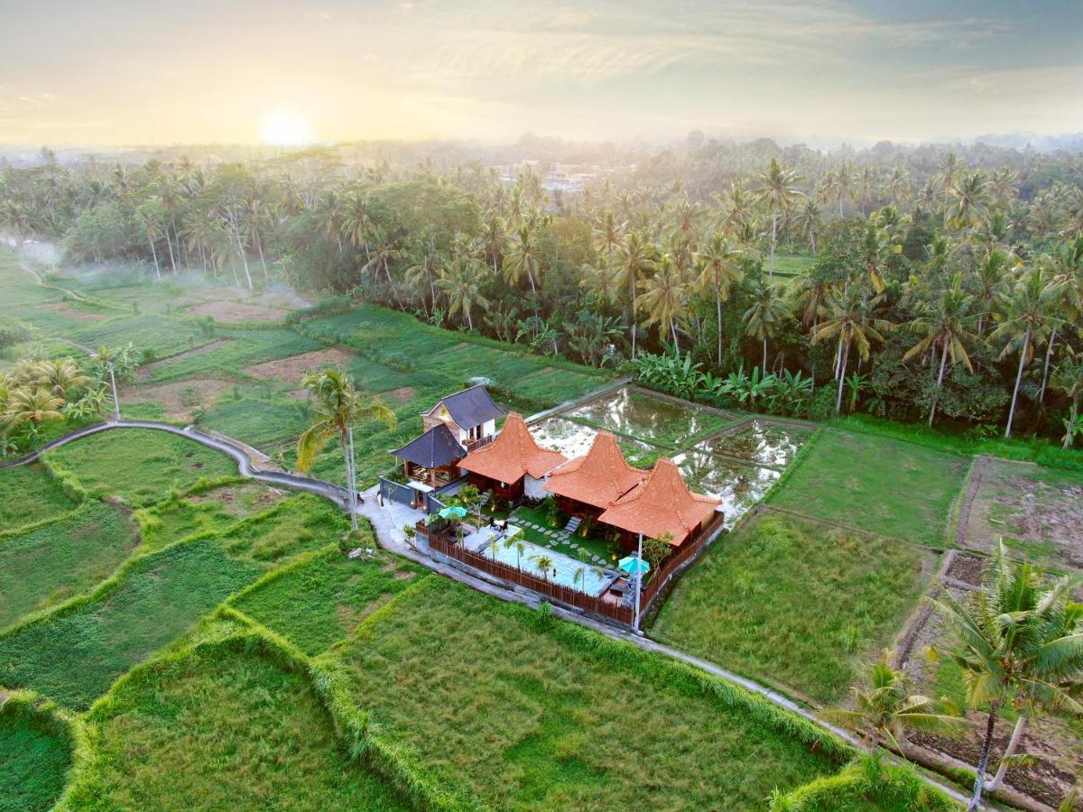 One Bedroom Grand Javanese Joglo Ubud 1 Εξωτερικό φωτογραφία