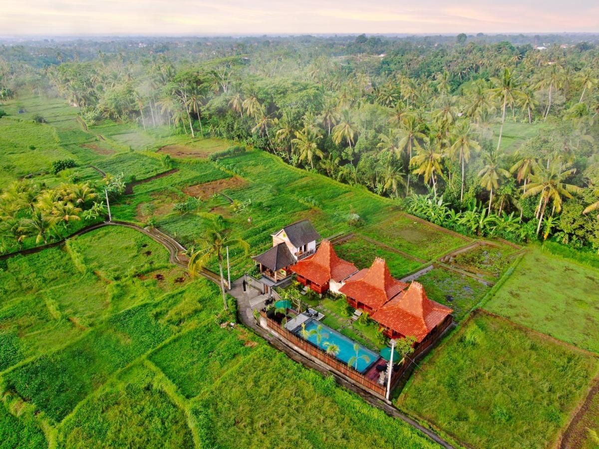 One Bedroom Grand Javanese Joglo Ubud 1 Εξωτερικό φωτογραφία