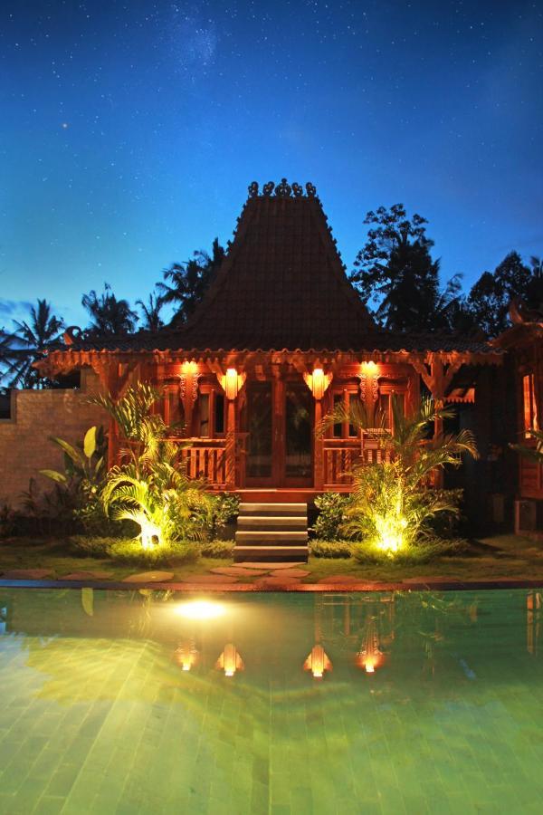 One Bedroom Grand Javanese Joglo Ubud 1 Εξωτερικό φωτογραφία